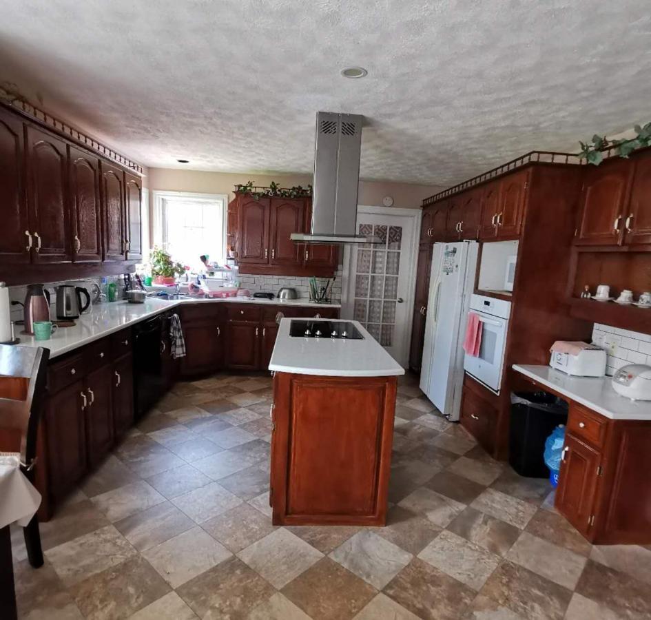 Diana'S Beauty House Apartment Charlottetown Ngoại thất bức ảnh